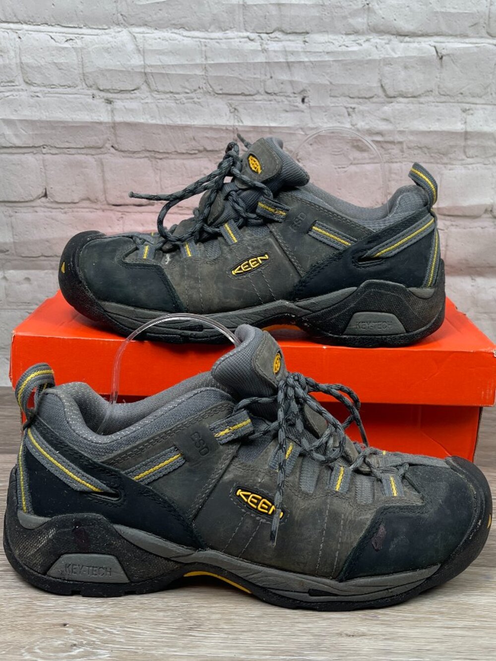 KEEN Utility Mens Braddock Low Soft Toe Work Shoes Size 10